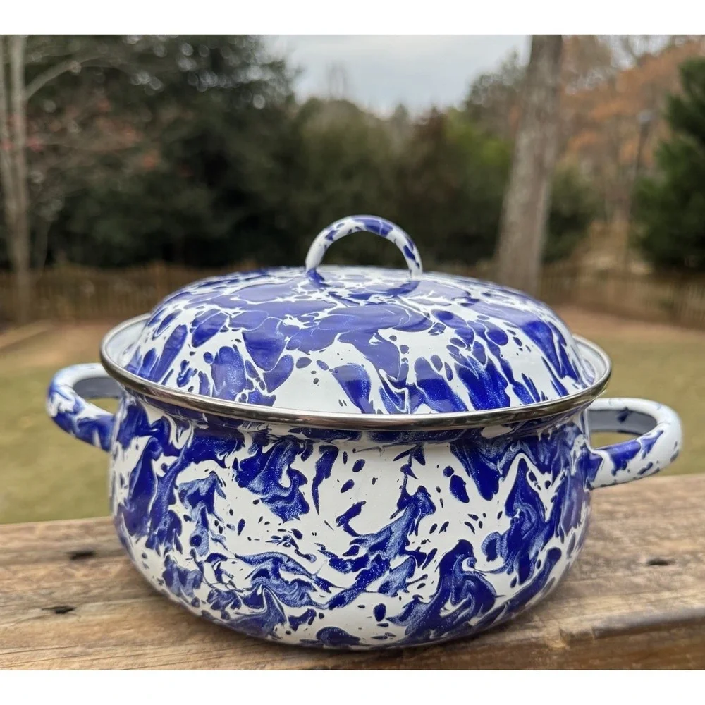 Blue & White Enamel Stock‎ Pot with Lid – Splatterware Style 10